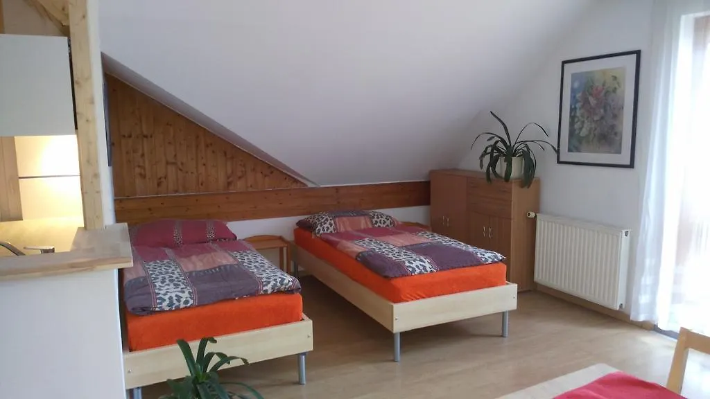 Pension Egida Rez 3*,