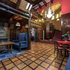 Imperia Hostel